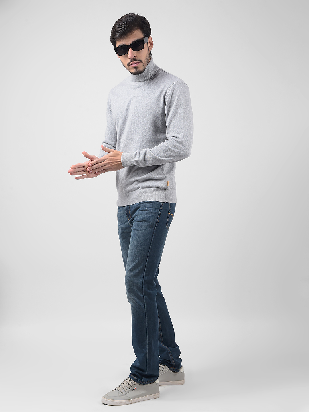 Numero Uno Men Solid Grey Sweater